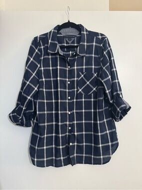 BNWOT-Tommy Hilfiger Plaid Button-Down Shirt – Women’s Large